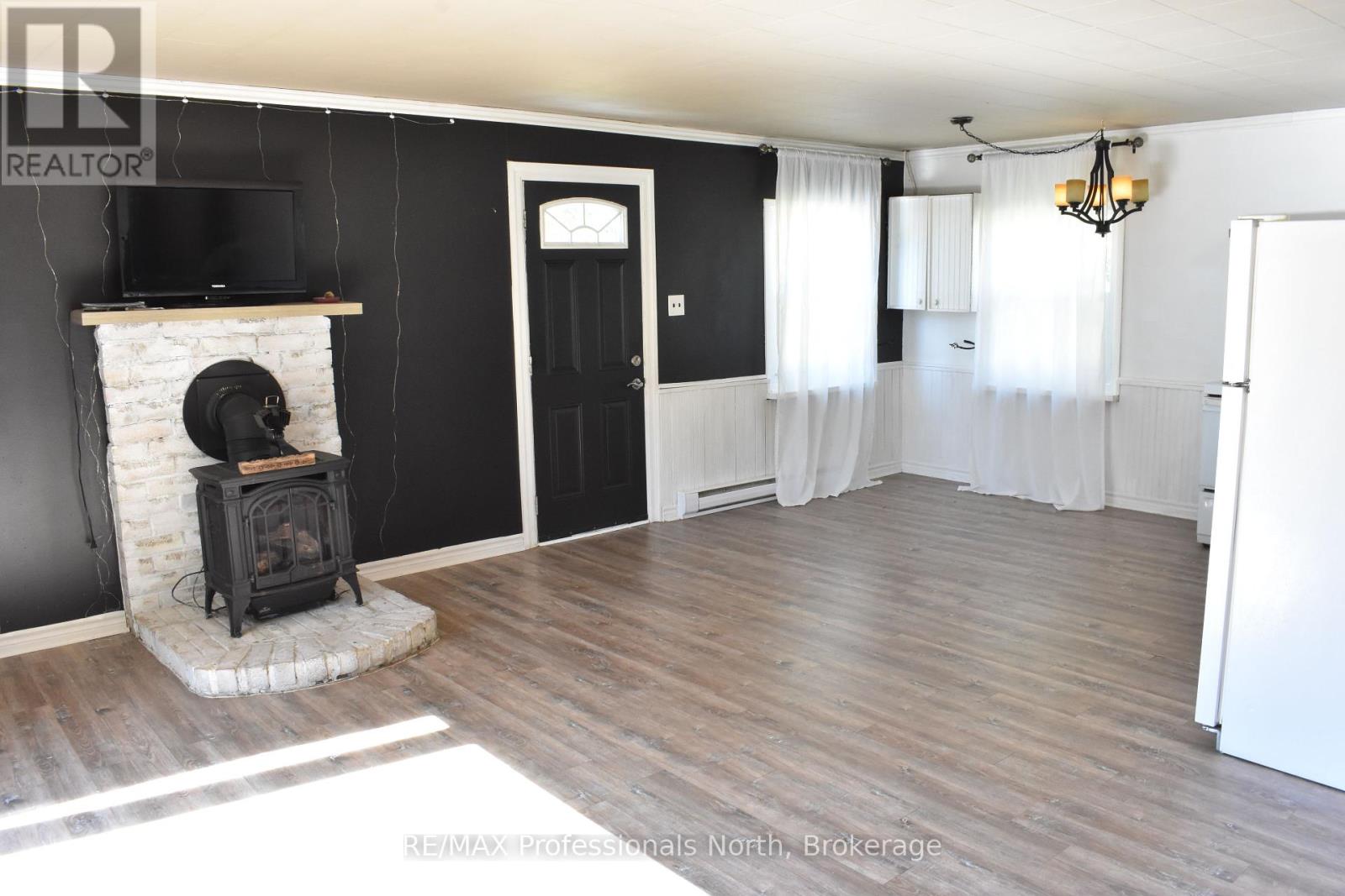 675 Galway Road, Trent Lakes, Ontario  K0M 2A0 - Photo 10 - X12458515