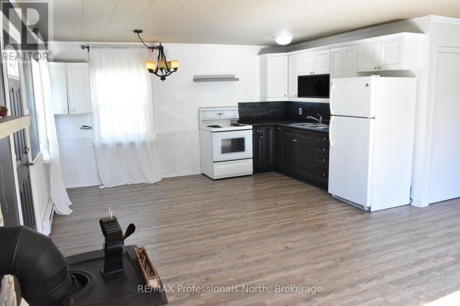 675 Galway Road, Trent Lakes, Ontario  K0M 2A0 - Photo 16 - X12458515