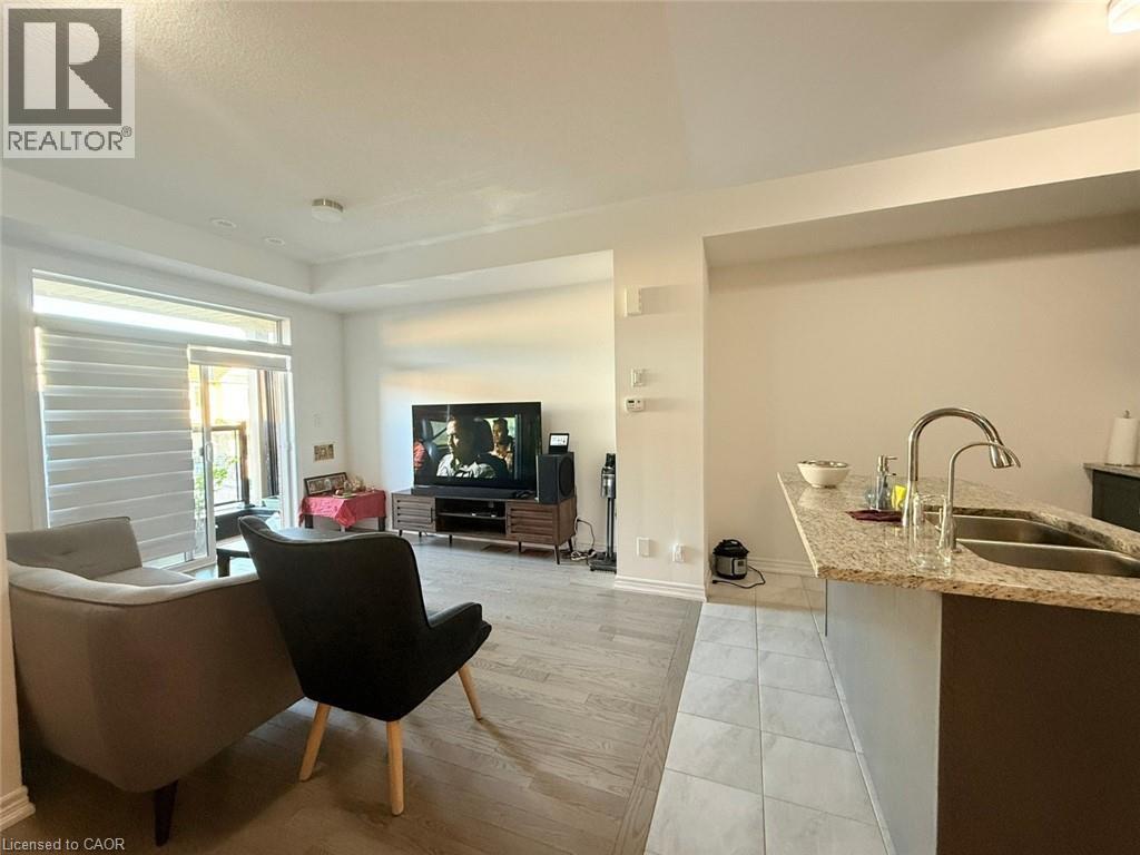 1071 Lockie Drive, Oshawa, Ontario  L1L 0R9 - Photo 5 - 40775660