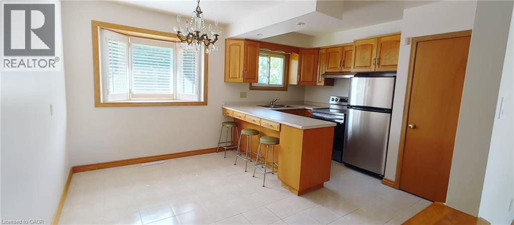 11 Southill Drive, Hamilton, Ontario  L9A 3K4 - Photo 4 - 40778540