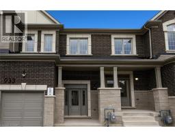 933 AMAND Drive, Kitchener, Ontario