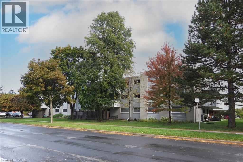 80 BRECKENRIDGE Drive Unit# 102, Kitchener, Ontario
