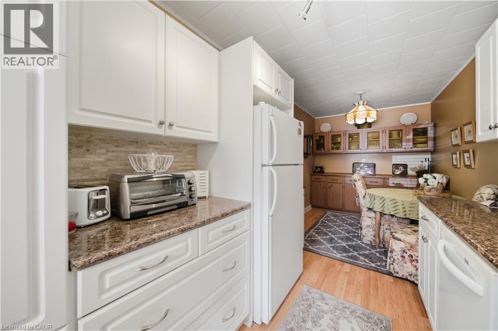 9 Grant Boulevard Unit# 102, Dundas, Ontario  L9H 4L5 - Photo 3 - 40778205