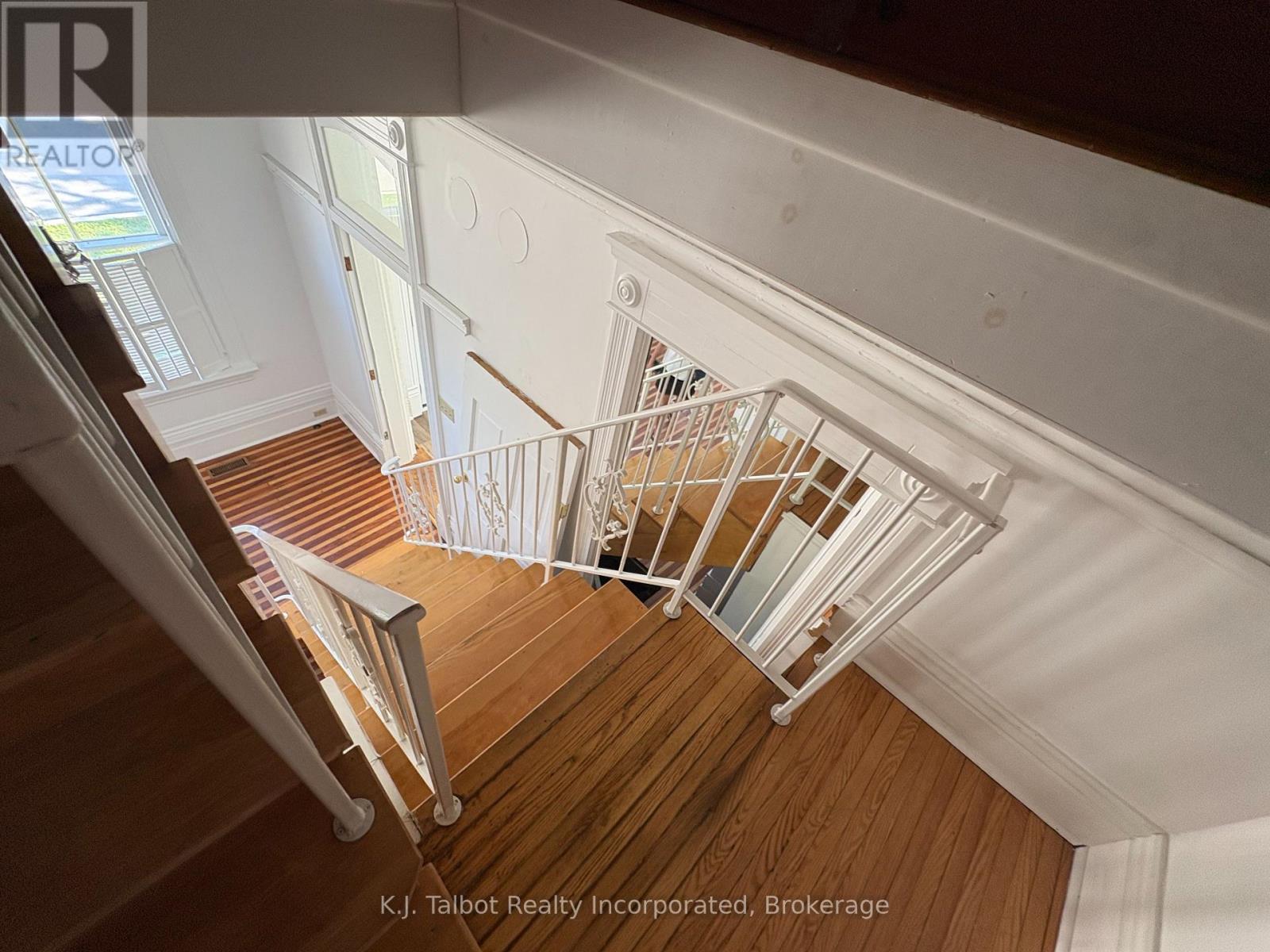 79 Albert Street, Central Huron, Ontario  N0M 1L0 - Photo 18 - X12459832