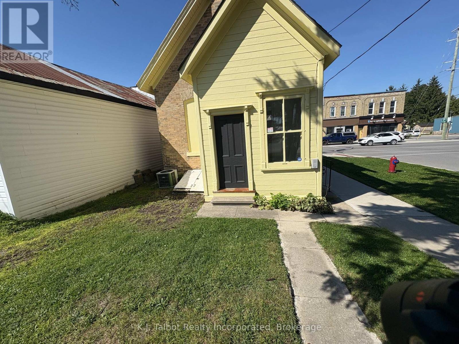 79 Albert Street, Central Huron, Ontario  N0M 1L0 - Photo 2 - X12459832