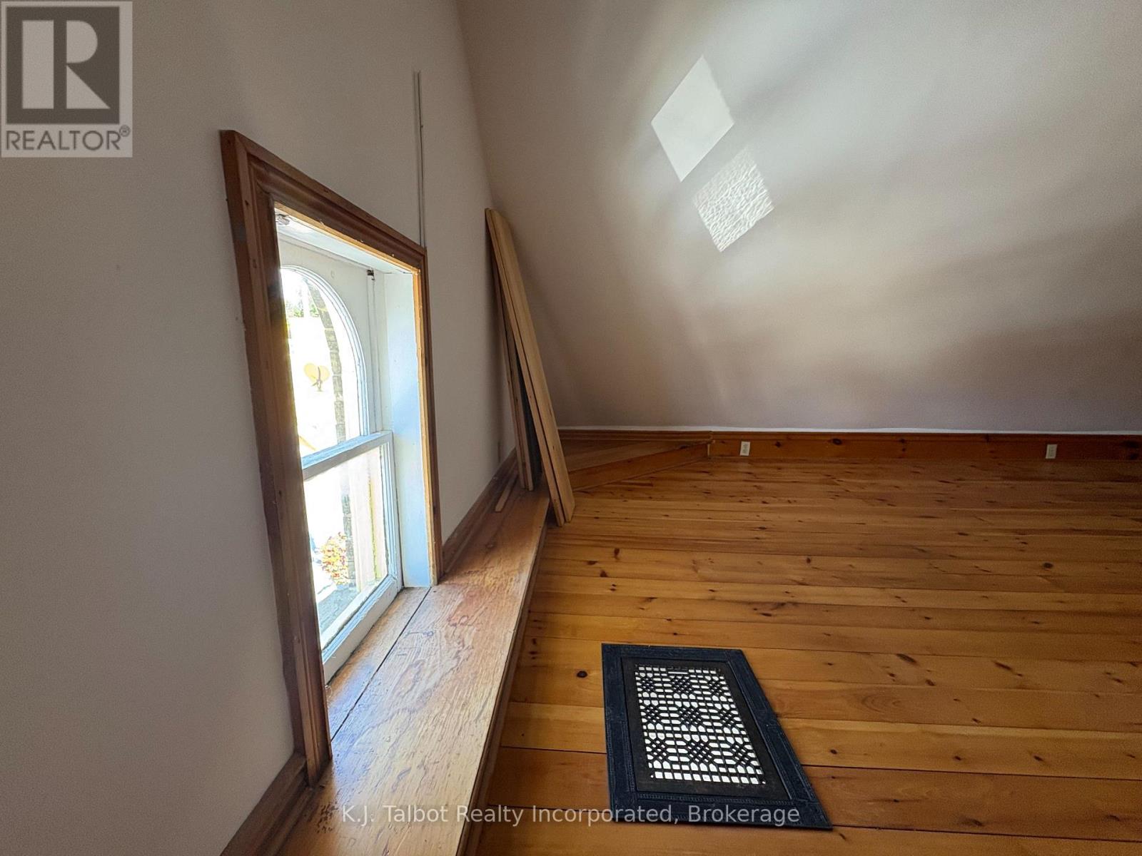 79 Albert Street, Central Huron, Ontario  N0M 1L0 - Photo 22 - X12459832