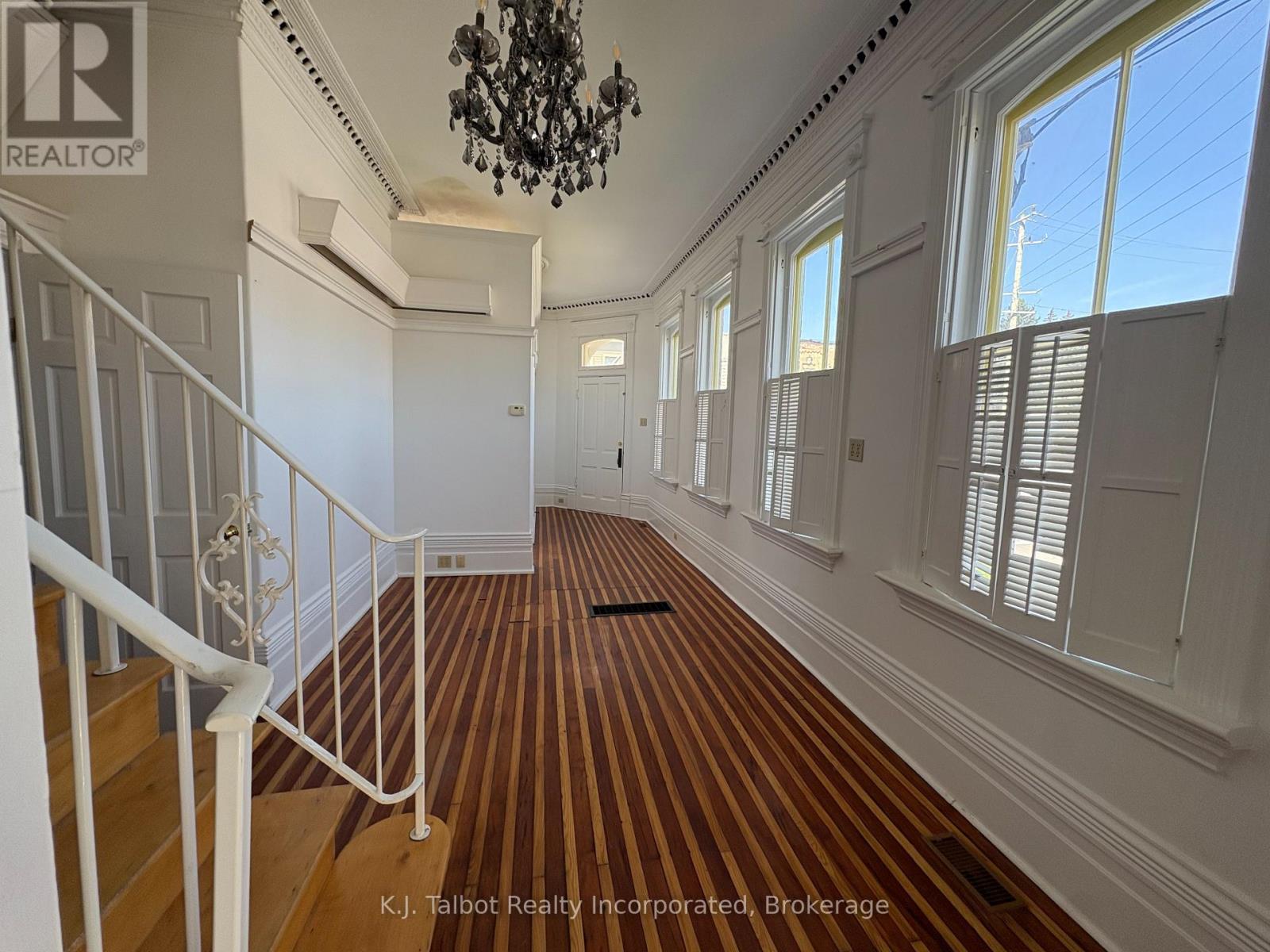 79 Albert Street, Central Huron, Ontario  N0M 1L0 - Photo 7 - X12459832