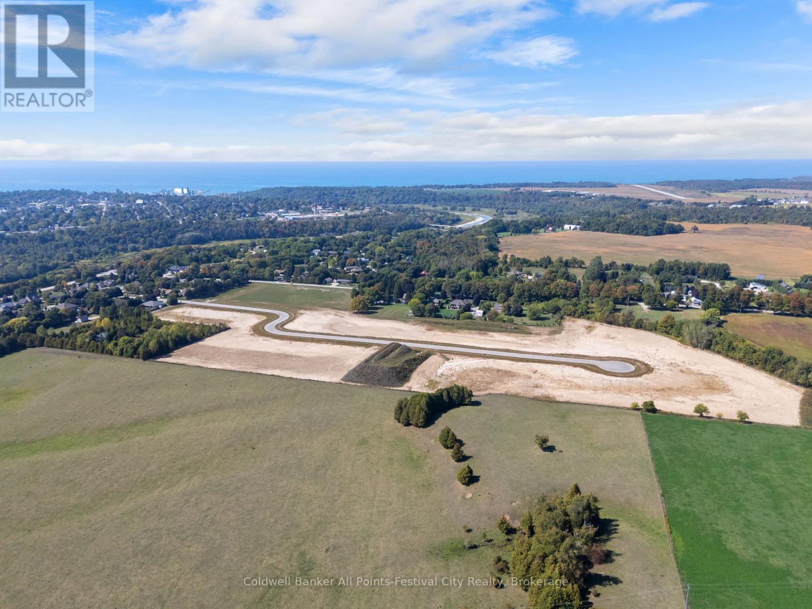 81312 Fern Drive, Goderich, Ontario  N7A 3X8 - Photo 5 - X12459964