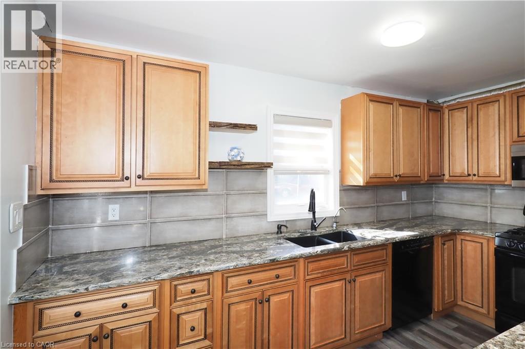 127 Nile Street, Stratford, Ontario  N5A 4C9 - Photo 15 - 40778678