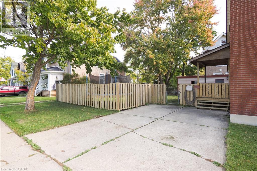 127 Nile Street, Stratford, Ontario  N5A 4C9 - Photo 3 - 40778678