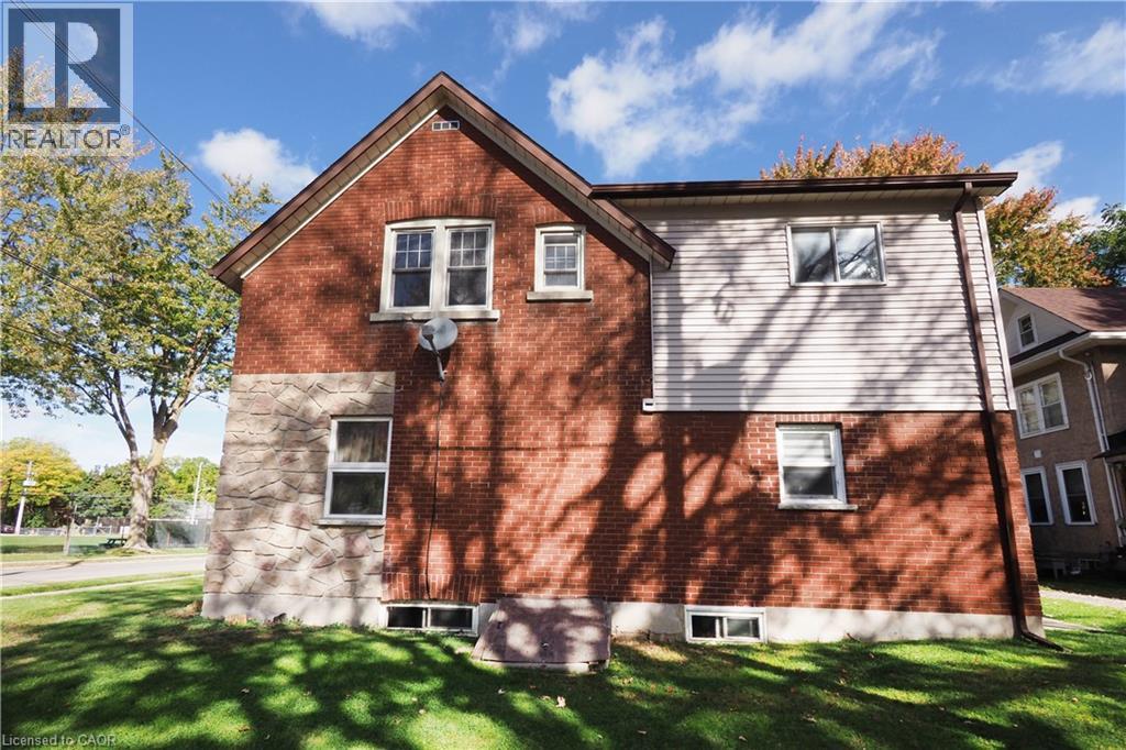 127 Nile Street, Stratford, Ontario  N5A 4C9 - Photo 5 - 40778678