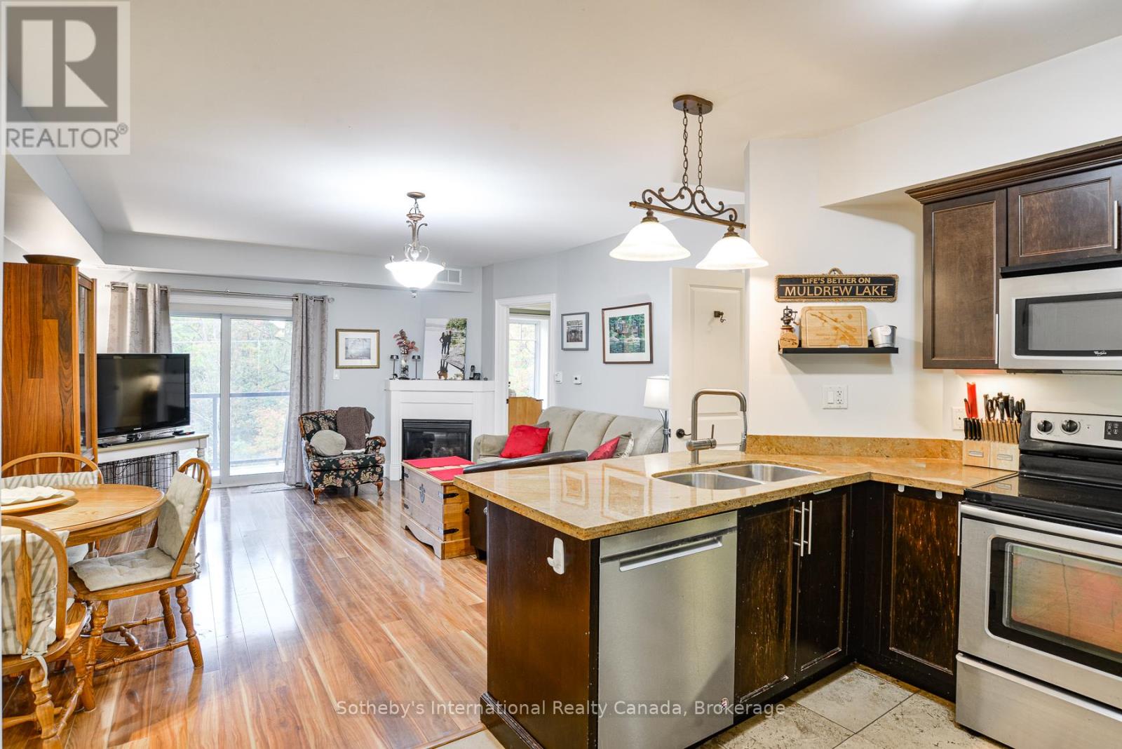 407 - 391 JAMES STREET W, Gravenhurst, Ontario