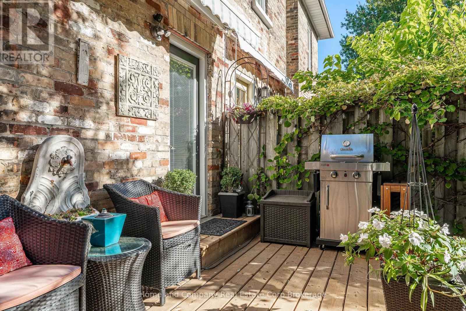 81 Blake Street, Stratford, Ontario  N5A 2C5 - Photo 33 - X12460084
