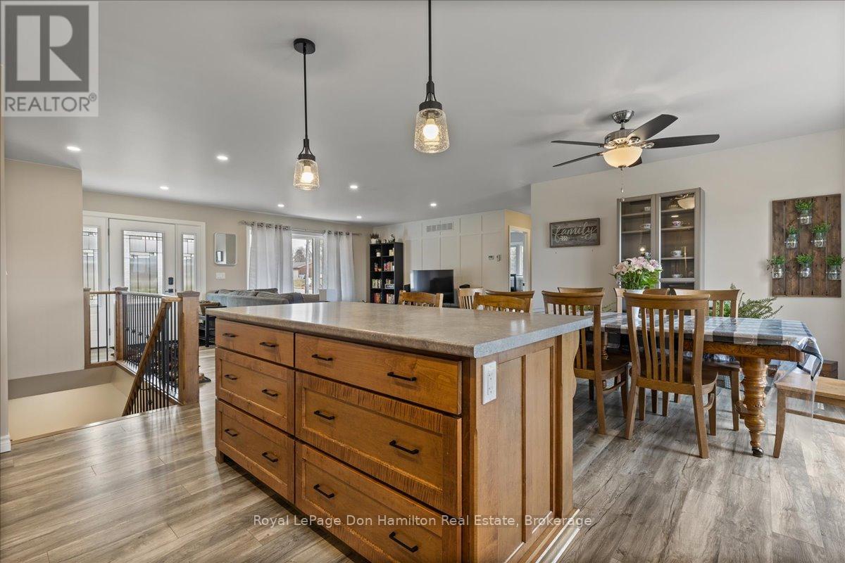 42 John Street, Morris Turnberry, Ontario  N0G 1E0 - Photo 15 - X12460143