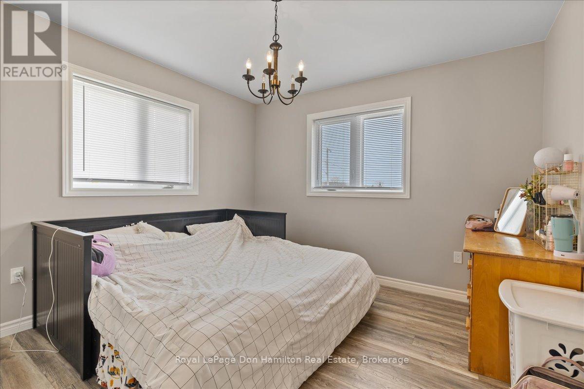42 John Street, Morris Turnberry, Ontario  N0G 1E0 - Photo 23 - X12460143