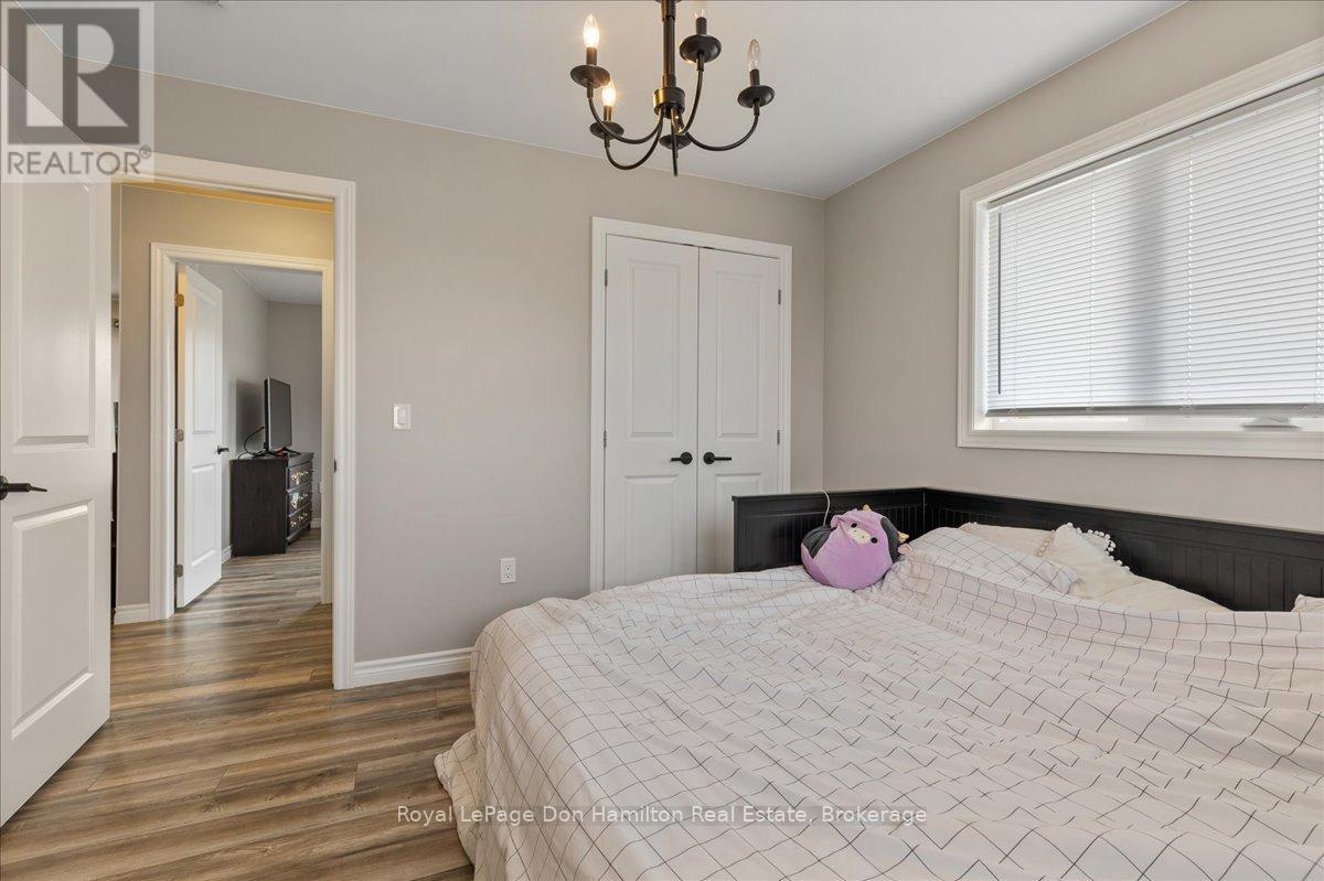 42 John Street, Morris Turnberry, Ontario  N0G 1E0 - Photo 24 - X12460143