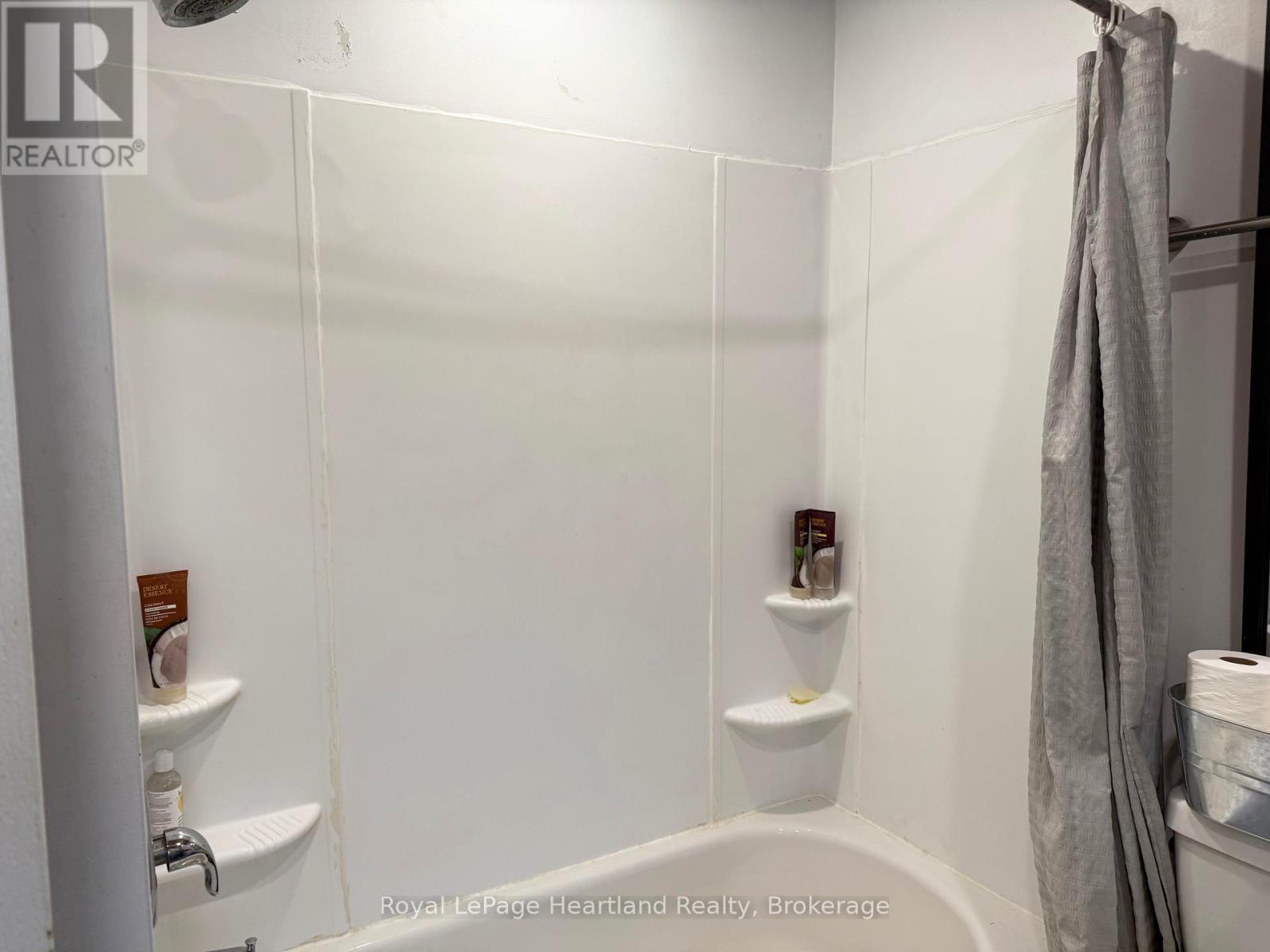 770 Somerville Street, Huron-Kinloss, Ontario  N0G 2H0 - Photo 10 - X12460169