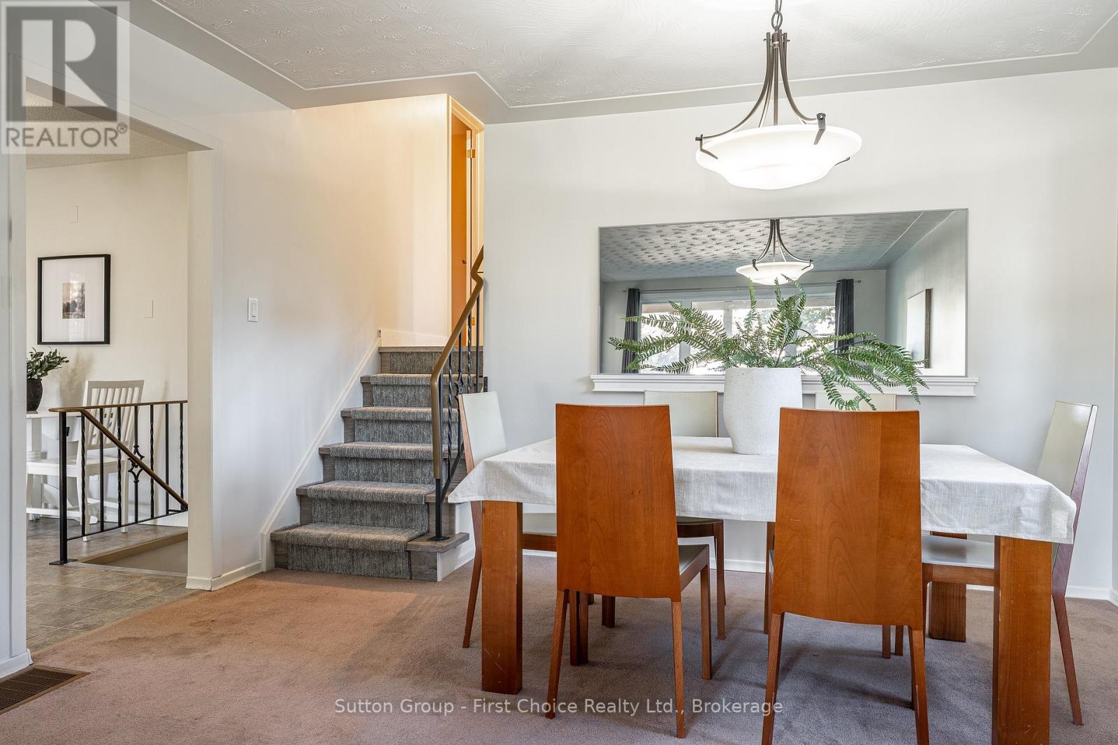 39 Baker Street, Stratford, Ontario  N5A 7A2 - Photo 16 - X12460473
