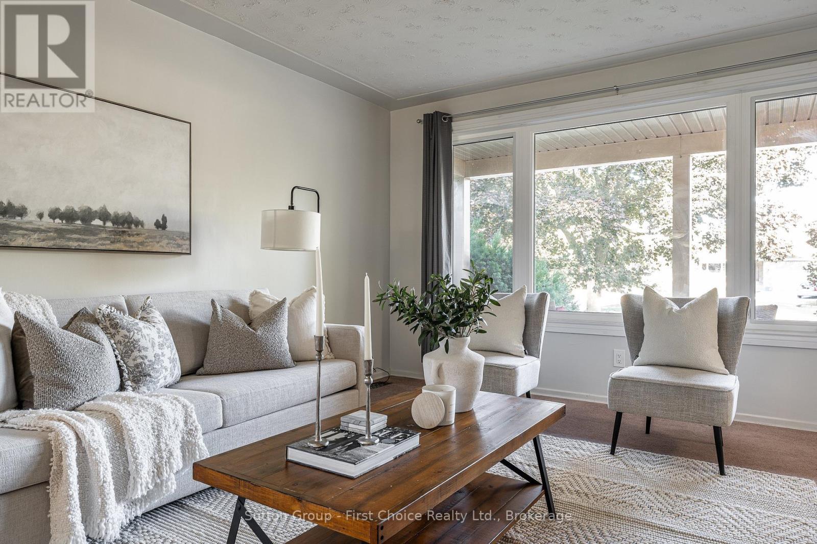 39 Baker Street, Stratford, Ontario  N5A 7A2 - Photo 8 - X12460473