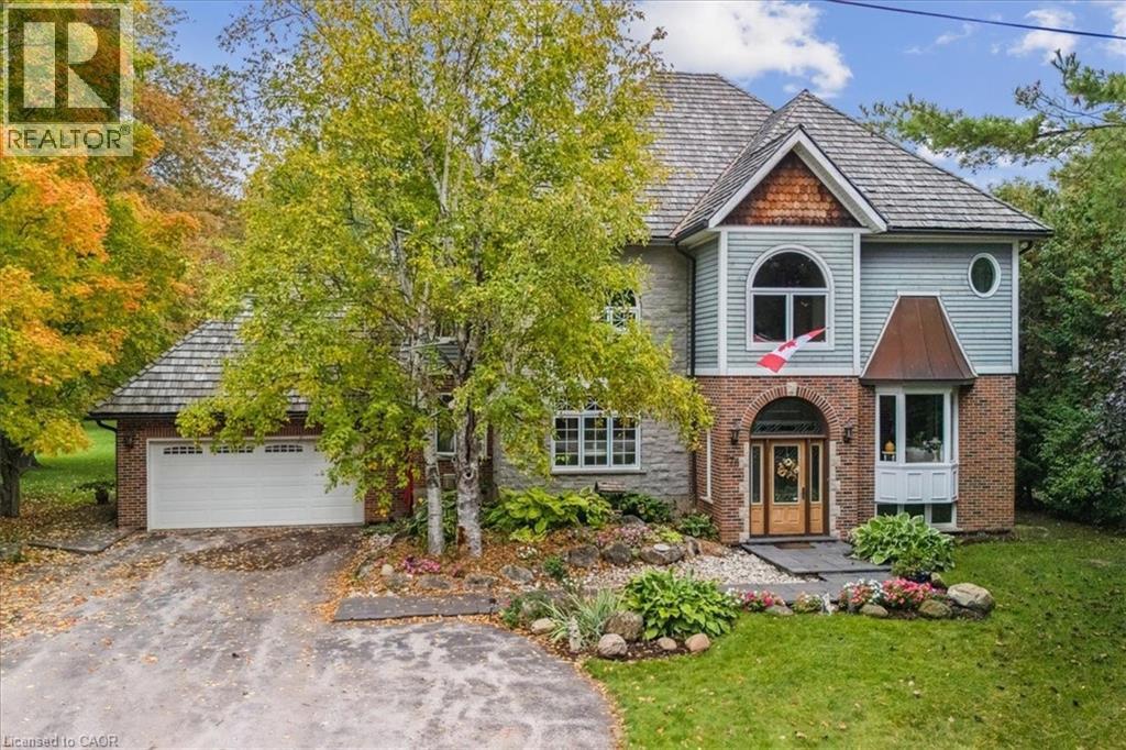 976 GARDEN Lane, Hamilton, Ontario