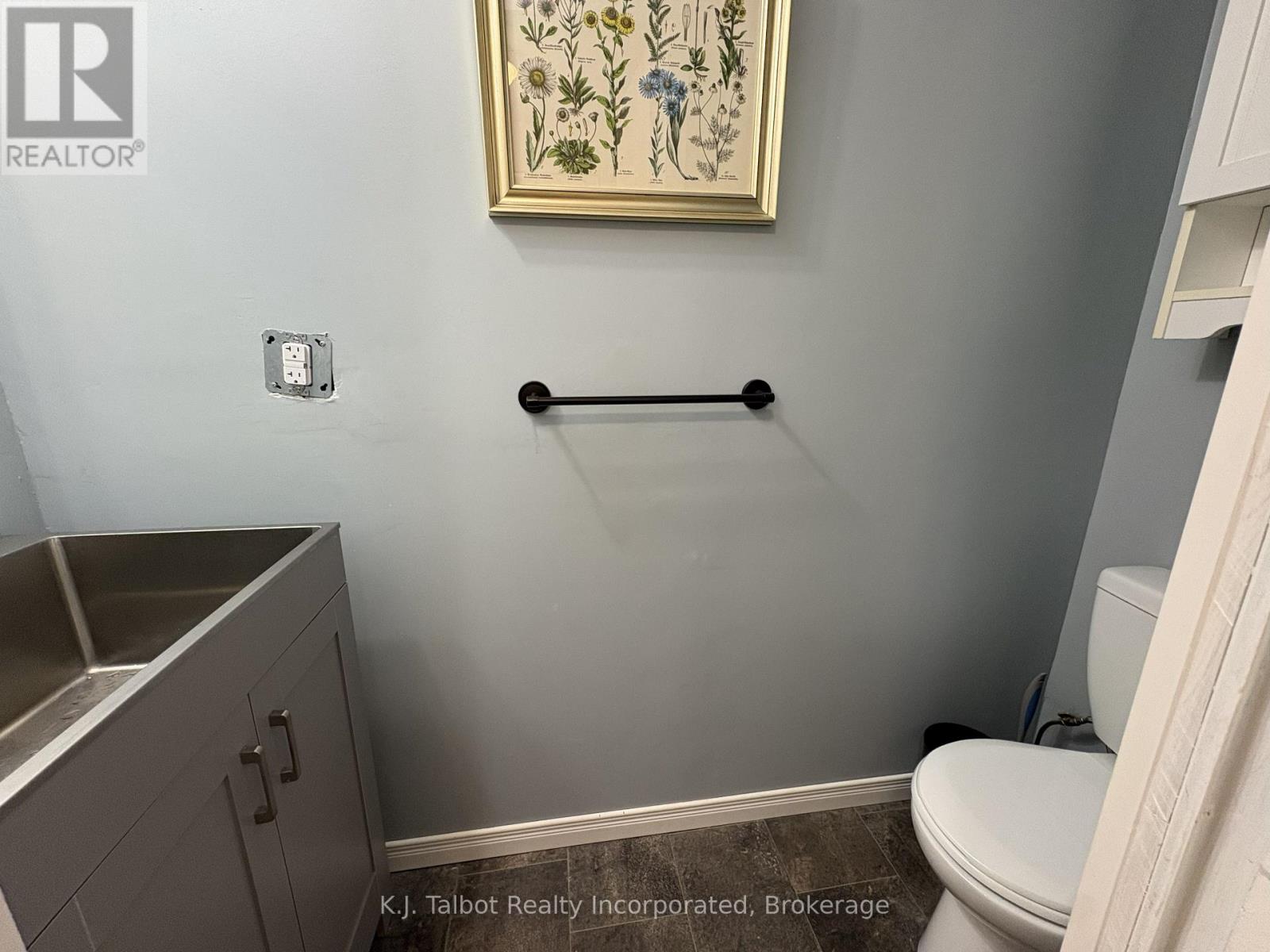 190 South Street, Goderich, Ontario  N7A 3M3 - Photo 14 - X12461483