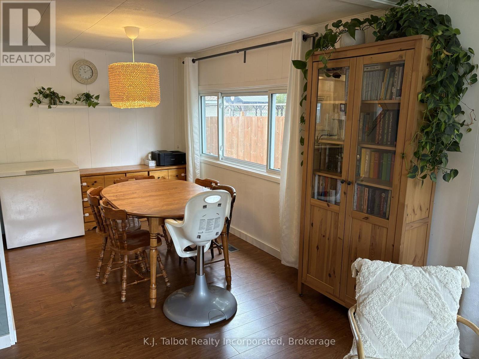 190 South Street, Goderich, Ontario  N7A 3M3 - Photo 6 - X12461483