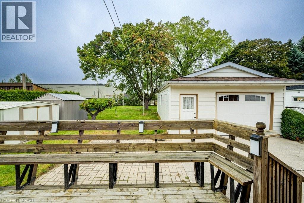 492 Ephraim Street, Kitchener, Ontario  N2B 2C6 - Photo 39 - 40779071