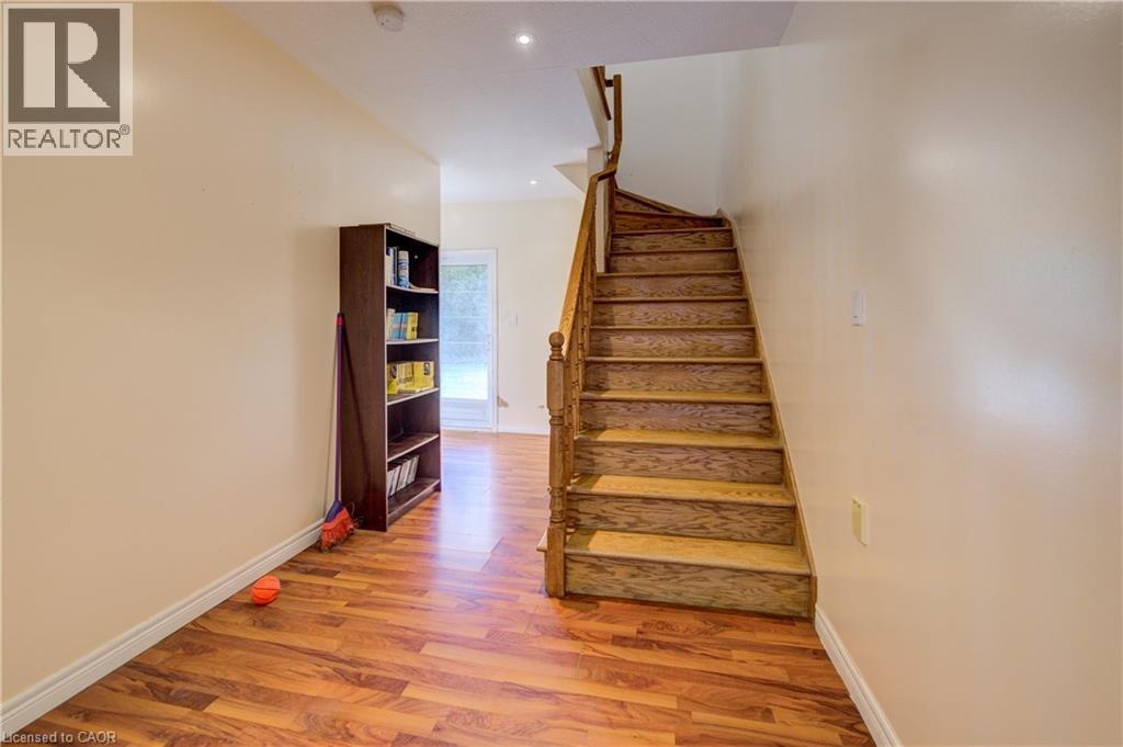 7 Robinson Street S, Grimsby, Ontario  L3M 3C5 - Photo 17 - 40779027