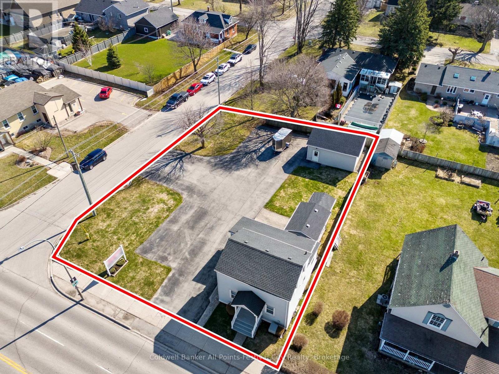 264 Huron Road, Goderich, Ontario  N7A 2Z9 - Photo 2 - X12462606
