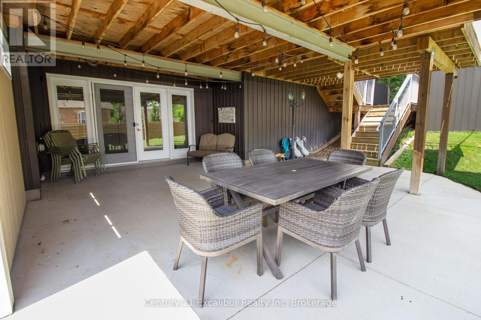 566 St. Patrick Street E, Centre Wellington, Ontario  N1M 1N2 - Photo 36 - X12462704