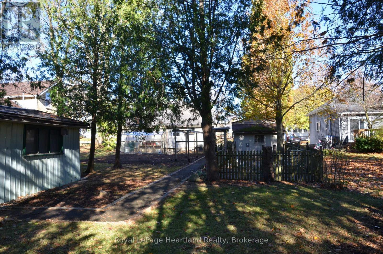 122 Mary Street, Central Huron, Ontario  N0M 1L0 - Photo 26 - X12462725