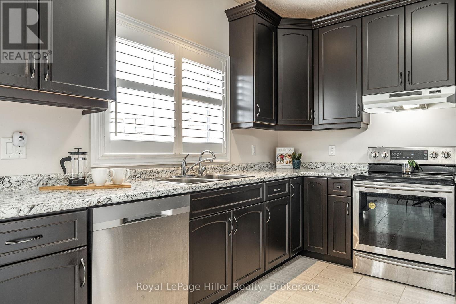 112 Thomas Street, Stratford, Ontario  N5A 0E8 - Photo 17 - X12462822
