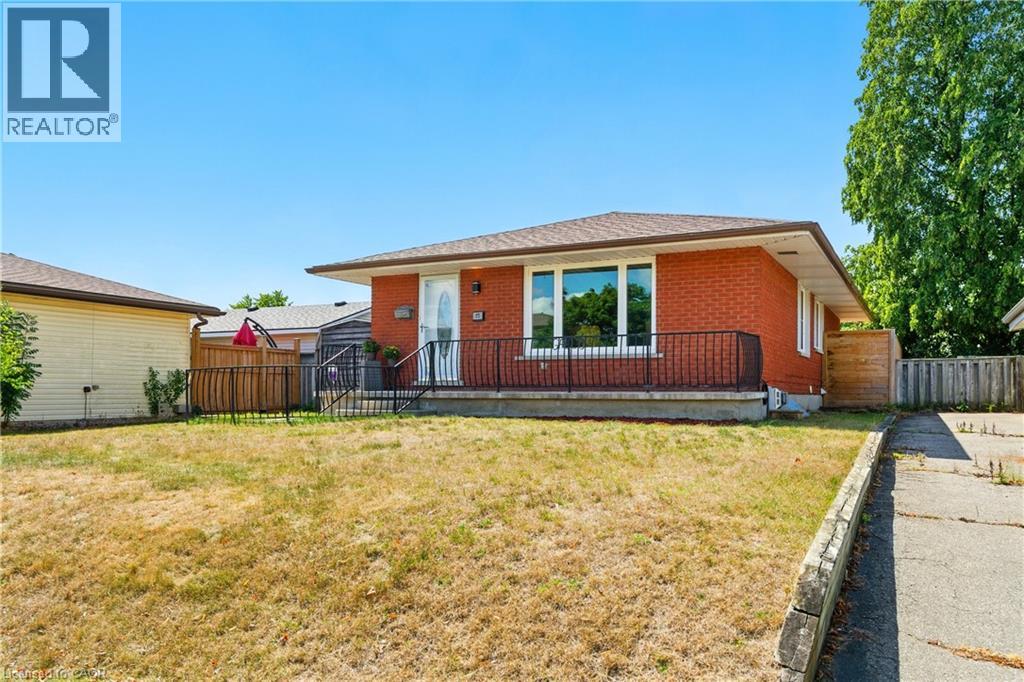 15 KENT Road, Brantford, Ontario