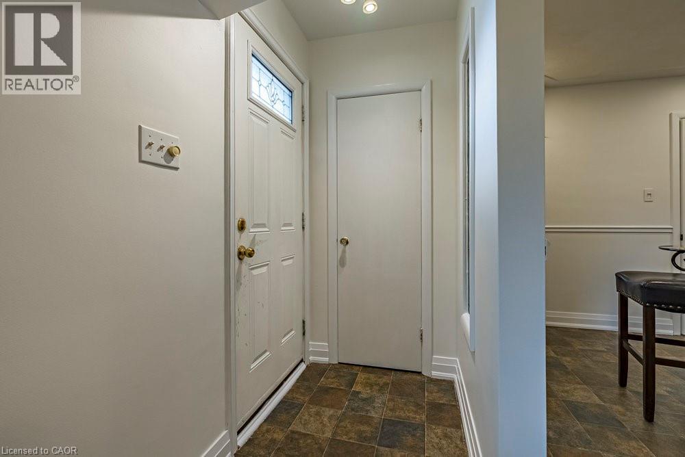105 Mcelroy Road E, Hamilton, Ontario  L9A 1Z1 - Photo 4 - 40778646