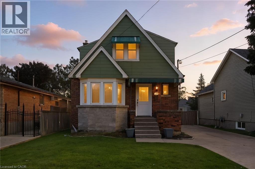 181 CRAIGROYSTON Road, Hamilton, Ontario