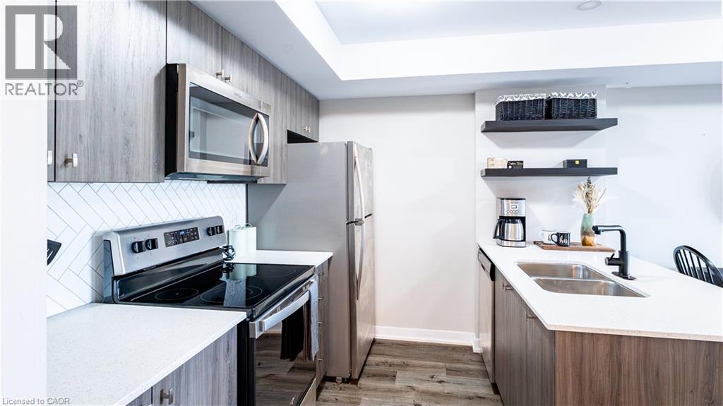 1331 Countrystone Drive Unit# B4, Kitchener, Ontario  N2N 3R9 - Photo 5 - 40779013