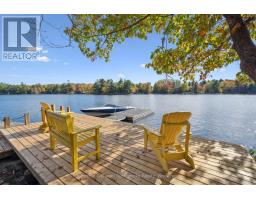 1042 EL-KEE POINT LANE, Muskoka Lakes, Ontario
