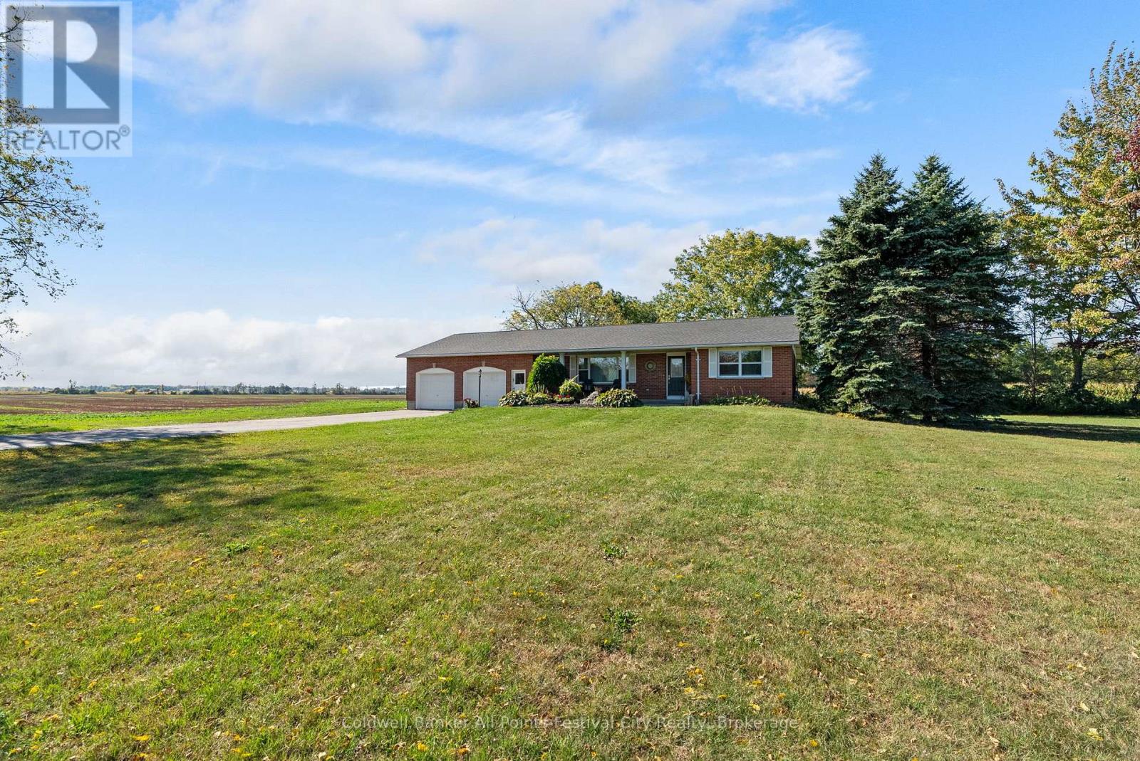 81993 Bluewater Highway, Ashfield-Colborne-Wawanosh, Ontario  N7A 3Y2 - Photo 3 - X12463718