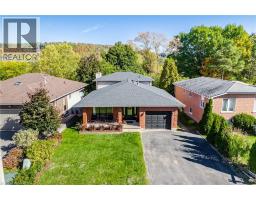33 MORTON Avenue, Dundas, Ontario