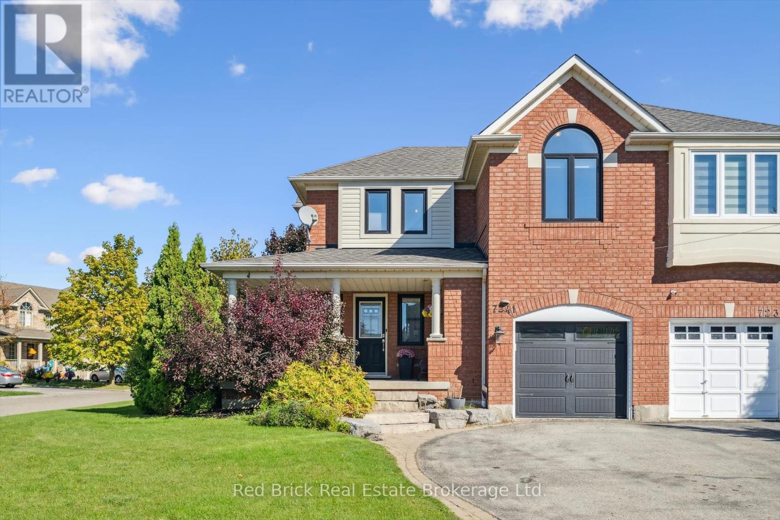 7241 Torrisdale Lane, Mississauga, Ontario  L5N 7Y7 - Photo 2 - W12464244