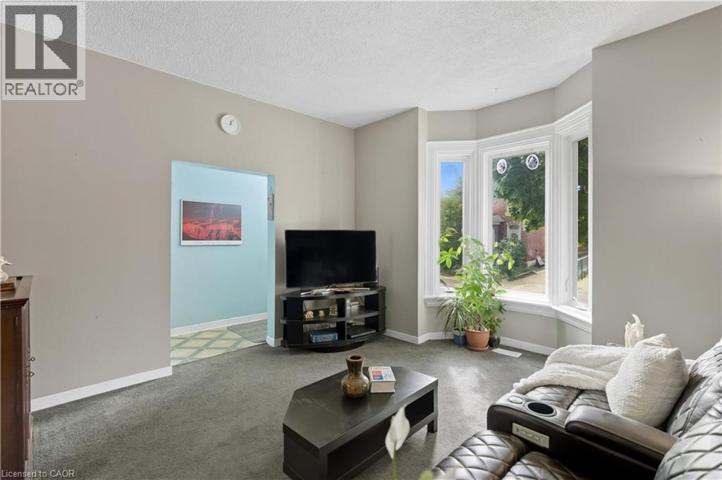 133 Birge Street, Hamilton, Ontario  L8L 3L6 - Photo 4 - 40777800