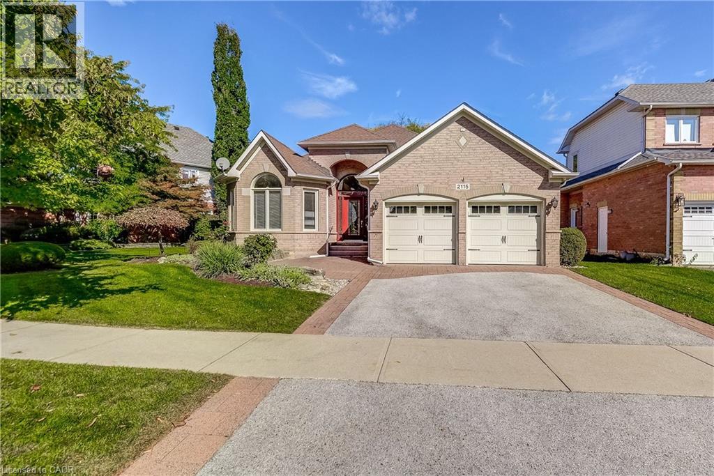2115 Turnberry Road, Burlington, Ontario  L7M 4J4 - Photo 1 - 40779254