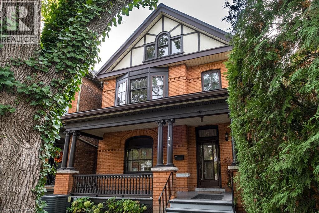 219 CHARLTON Avenue W, Hamilton, Ontario