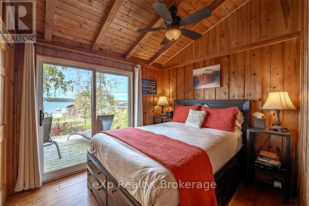 111 Wilson Drive, Georgian Bluffs, Ontario  N0H 2T0 - Photo 22 - X12468430