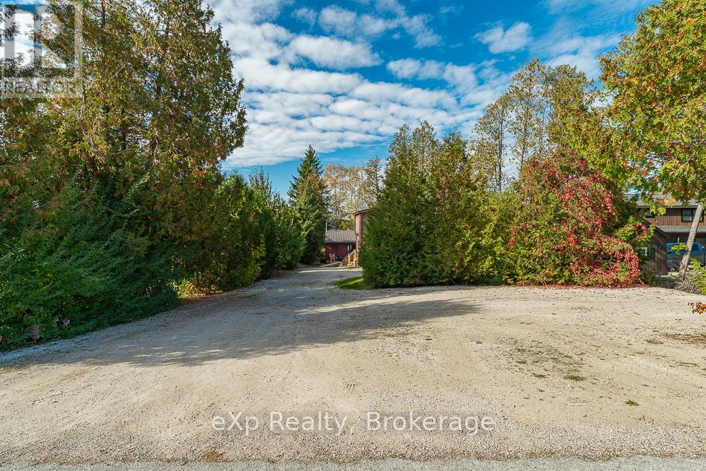 111 Wilson Drive, Georgian Bluffs, Ontario  N0H 2T0 - Photo 48 - X12468430