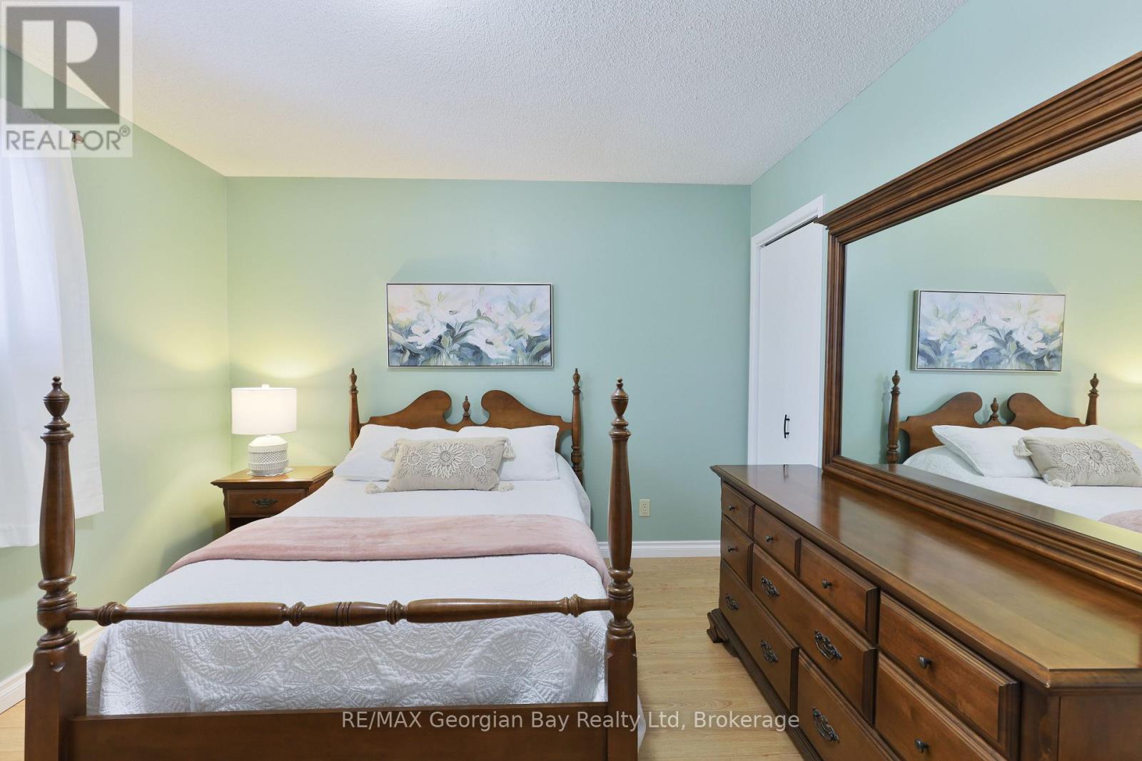 32 Bonaventure Place, Penetanguishene, Ontario  L9M 1J3 - Photo 14 - S12468545