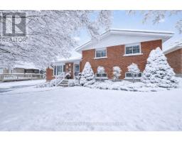 32 BONAVENTURE PLACE, Penetanguishene, Ontario