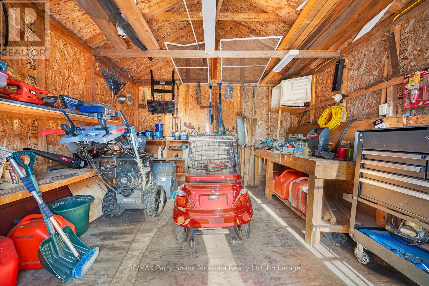 19 Isabella Street, Parry Sound, Ontario  P2A 1M1 - Photo 47 - X12468943