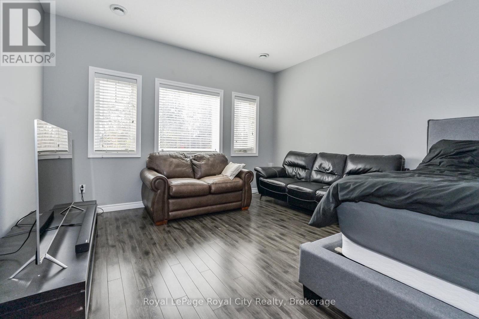 145 Kertland Street, Centre Wellington, Ontario  N0B 1S0 - Photo 18 - X12469166