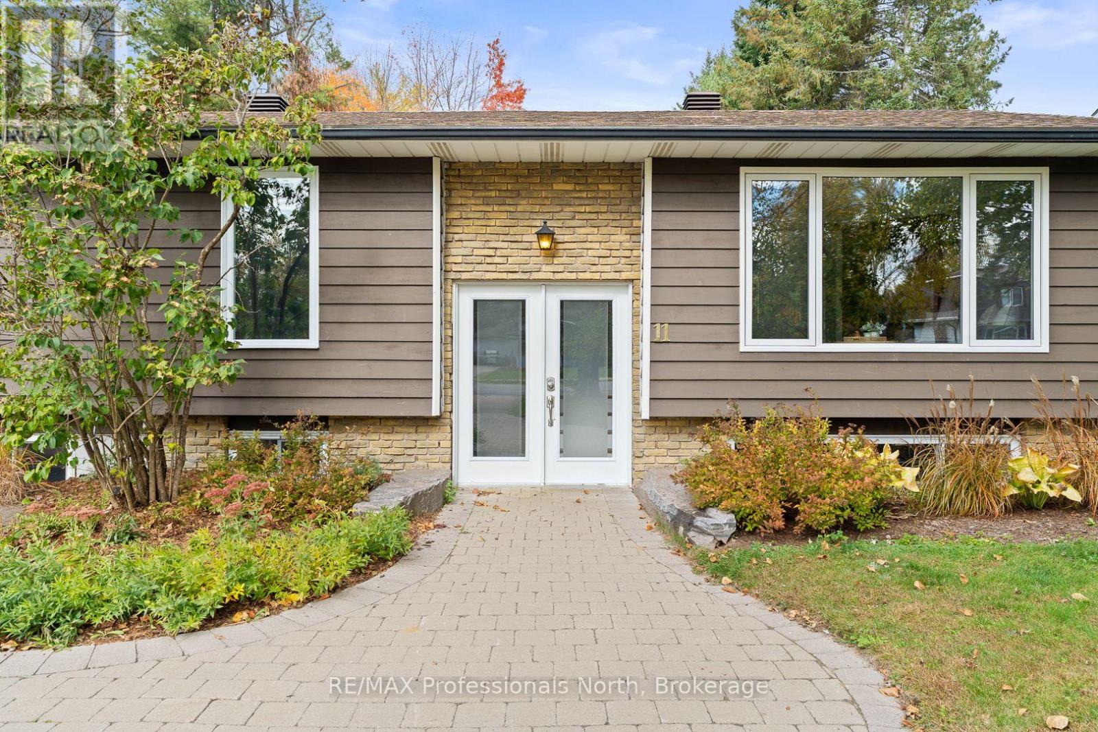 11 Andrea Drive, Bracebridge, Ontario  P1L 1C5 - Photo 1 - X12469199